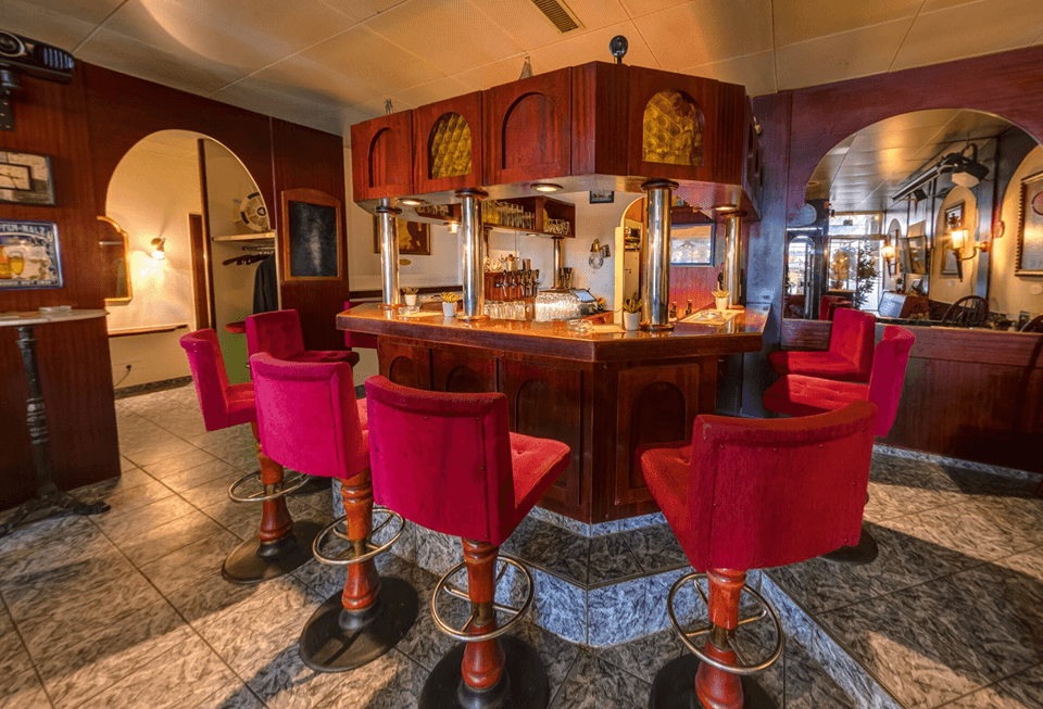Bar-Bereich